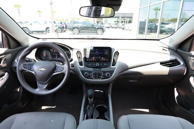 Used 2025 Chevrolet Malibu LT FWD image 29