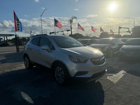 Used 2018 Buick Encore Preferred image 10