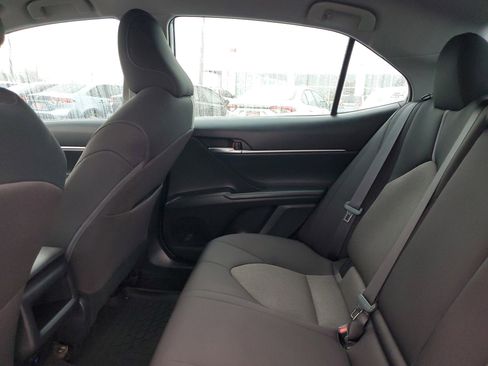 Certified 2022 Toyota Camry LE image 11