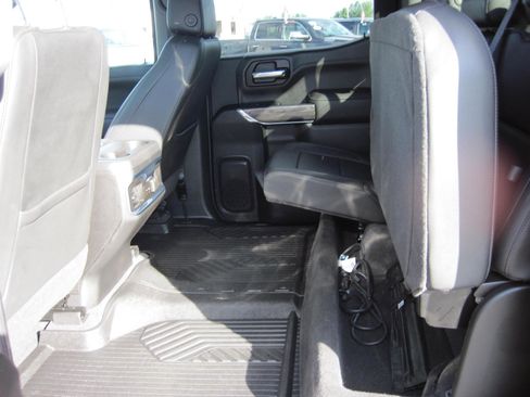 Used 2022 Chevrolet Silverado 1500 LTZ image 7