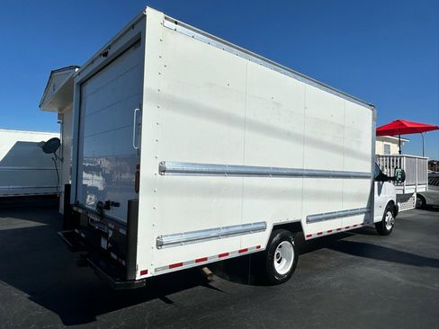 Used 2021 GMC Savana 3500 Extended w/ Power Convenience Package image 6