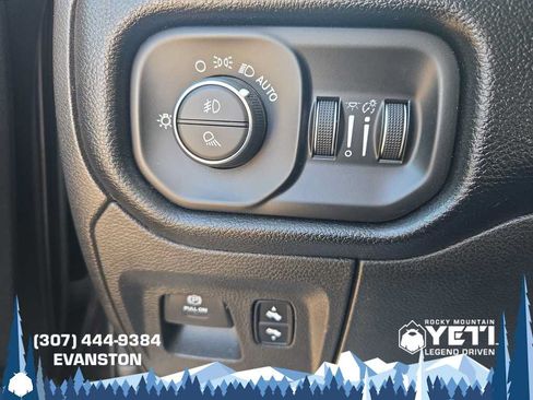 Used 2019 RAM 1500 Big Horn AWD/4WD image 33