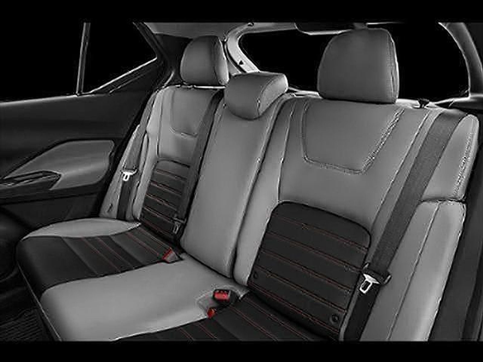 Used 2023 Nissan Kicks SR w/ SR Premium Package FWD image 13