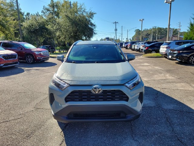 Used 2022 Toyota RAV4 XLE FWD image 5