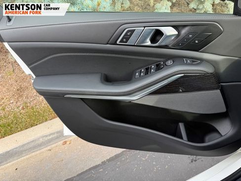 Used 2026 BMW X5 xDrive40i image 22