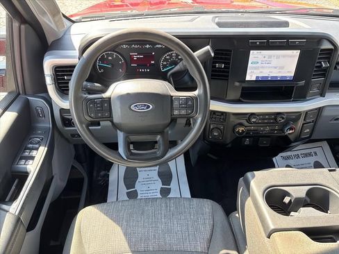 Used 2023 Ford F350 XLT AWD/4WD image 22