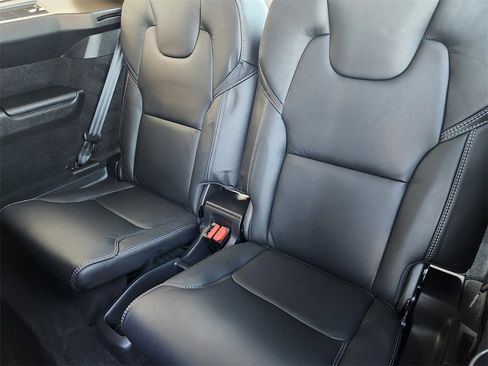 Used 2022 Volvo XC90 T6 Inscription image 32