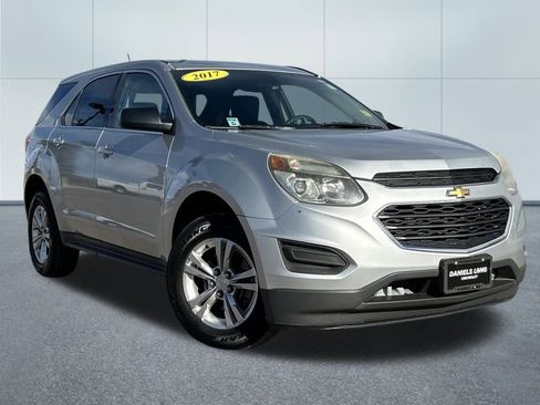 Used 2017 Chevrolet Equinox LS image 37