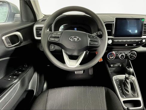 New 2026 Hyundai Venue SE FWD image 9