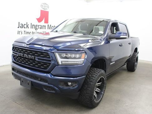 Used 2022 RAM 1500 Big Horn AWD/4WD image 2