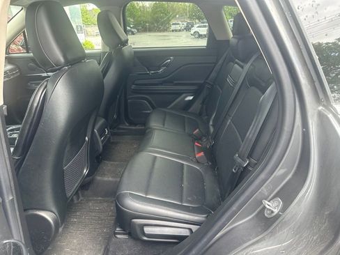 Used 2023 Lincoln Corsair AWD w/ Equipment Group 101A image 7