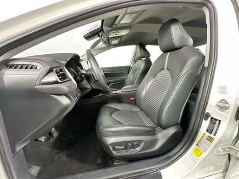 Used 2024 Toyota Camry SE FWD image 16