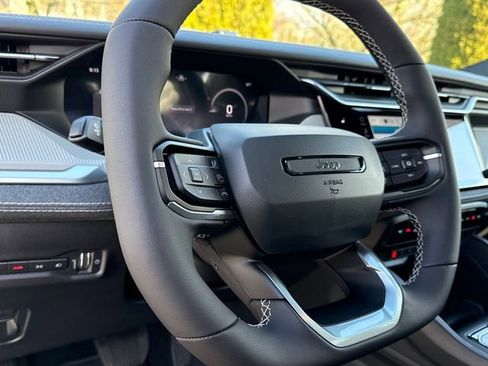 New 2026 Jeep Cherokee Laredo image 16