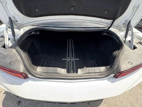 Used 2017 Chevrolet Camaro SS image 19