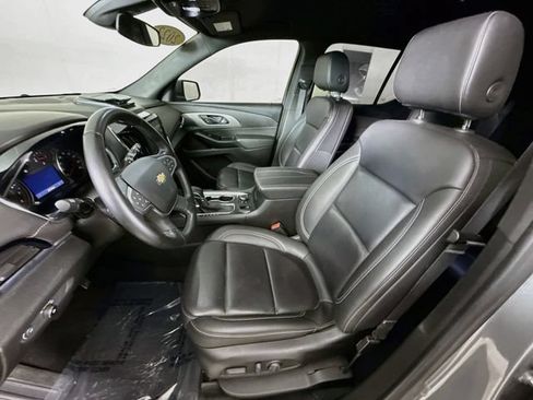 Used 2023 Chevrolet Traverse LT FWD image 21