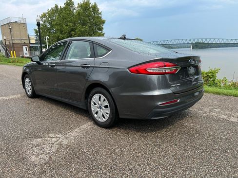 Used 2020 Ford Fusion S FWD image 3