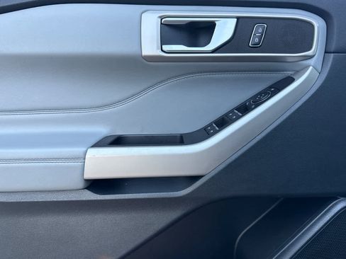 Certified 2023 Ford Explorer XLT w/ Equipment Group 202A image 12