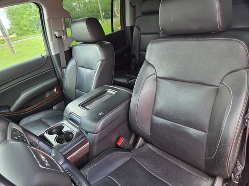 Used 2016 GMC Yukon XL SLT w/ Open Road Package AWD/4WD image 26