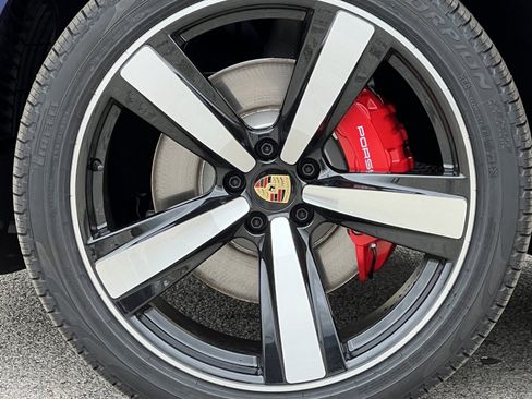 New 2026 Porsche Macan S image 12