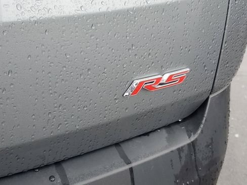 Used 2023 Chevrolet Traverse RS image 34