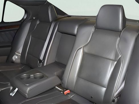 Used 2019 Ford Taurus Limited FWD image 23