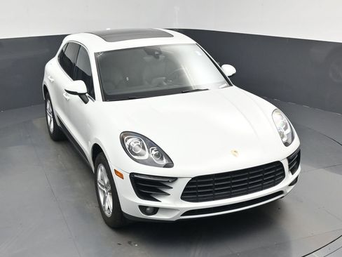 Used 2017 Porsche Macan S AWD/4WD image 26