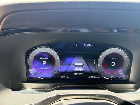Used 2024 Nissan Pathfinder Platinum w/ Cargo Package FWD image 7