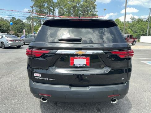 Used 2023 Chevrolet Traverse LT w/ LPO, Cargo Package AWD/4WD image 7
