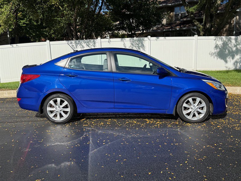 Used 2014 Hyundai Accent GLS w/ Option Group 2 FWD image 4