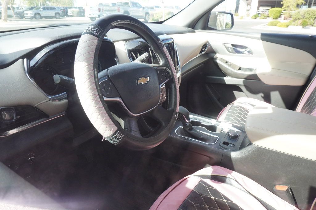 Used 2023 Chevrolet Traverse LS w/ Safety Package FWD image 11