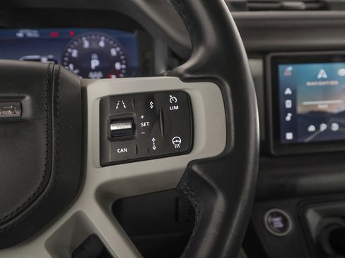 Used 2020 Land Rover Defender 110 HSE image 21