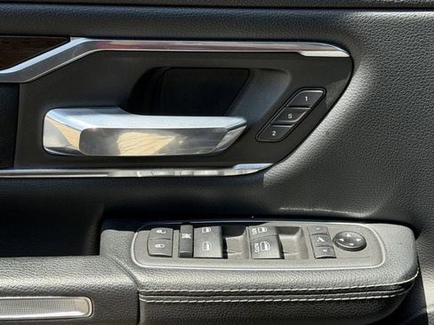Used 2021 RAM 1500 Laramie AWD/4WD image 24
