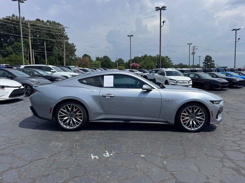Used 2025 Ford Mustang GT Premium RWD image 6