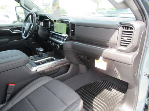 New 2026 Chevrolet Silverado 1500 LTZ w/ LTZ Convenience Package II AWD/4WD image 11