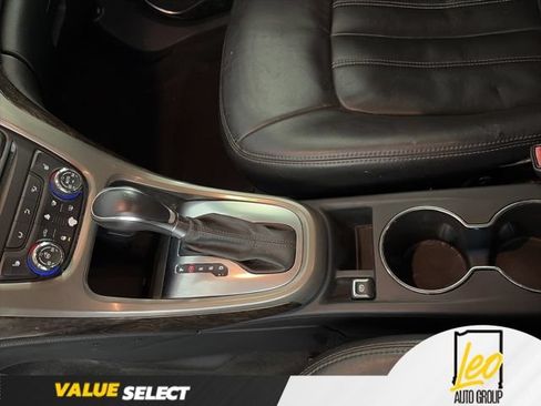 Used 2013 Buick Verano Leather FWD image 19