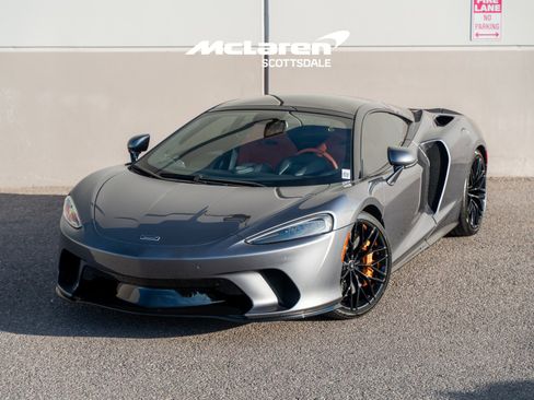 Used 2023 McLaren GT image 1