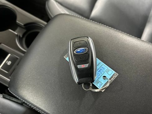 Used 2016 Subaru Outback 2.5i Limited AWD/4WD image 24
