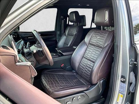 Used 2024 Cadillac Escalade ESV Sport Platinum w/ LPO, ONYX Package AWD/4WD image 26