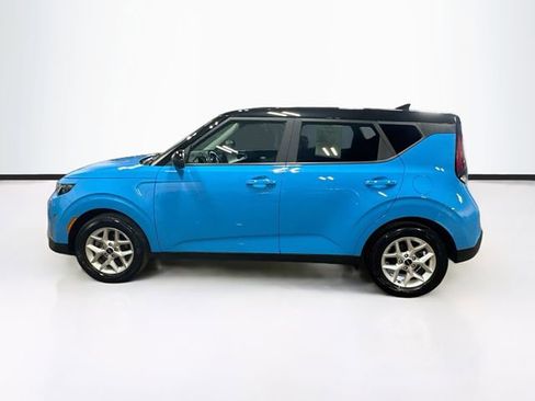Used 2023 Kia Soul S image 4