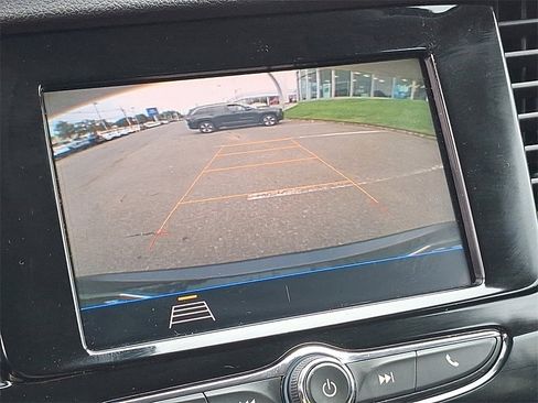 Used 2022 Buick Encore Preferred w/ Safety Package image 18