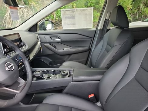New 2026 Nissan Rogue Dark Armor AWD/4WD image 15