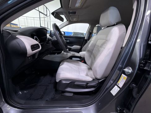 Used 2023 Honda HR-V LX image 17