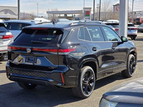 New 2026 Volkswagen Tiguan SE R-Line image 5