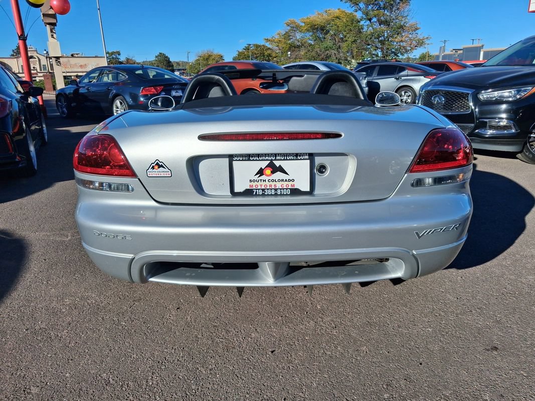 Used 2004 Dodge Viper SRT-10 RWD image 9