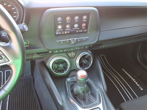 Certified 2022 Chevrolet Camaro LT RWD image 25