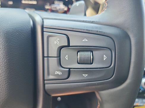 Used 2025 GMC Sierra 1500 AT4 w/ AT4 Premium Package AWD/4WD image 29