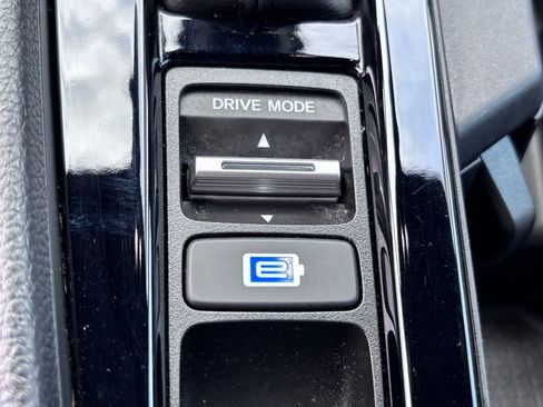 Used 2024 Honda Accord Sport image 32