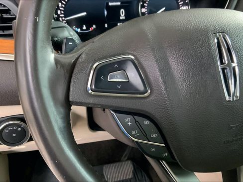 Used 2018 Lincoln MKC Select w/ Select Plus Package image 23