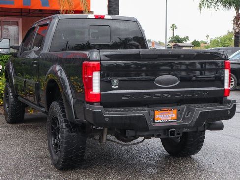 Used 2018 Ford F250 Lariat w/ Lariat Ultimate Package image 6