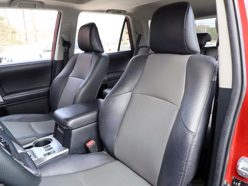 Used 2016 Toyota 4Runner SR5 Premium image 20